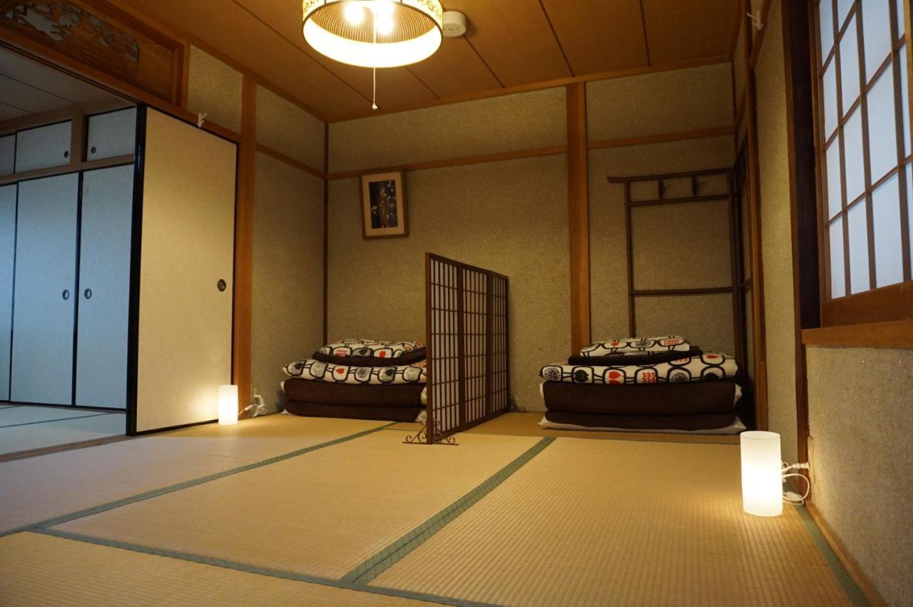 Guesthouse Ten-roku - Female Only Ōsaka Extérieur photo