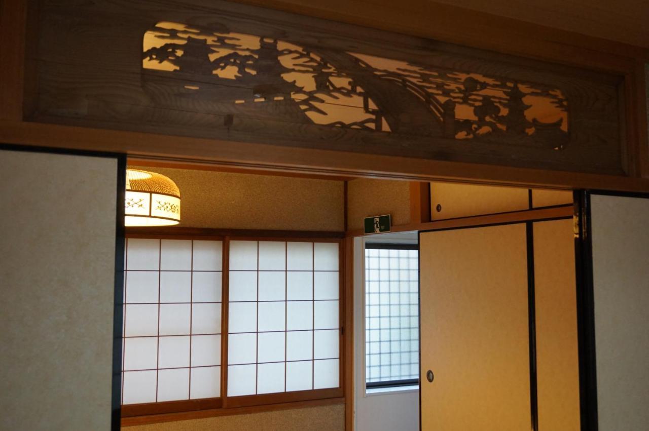 Guesthouse Ten-roku - Female Only Ōsaka Extérieur photo