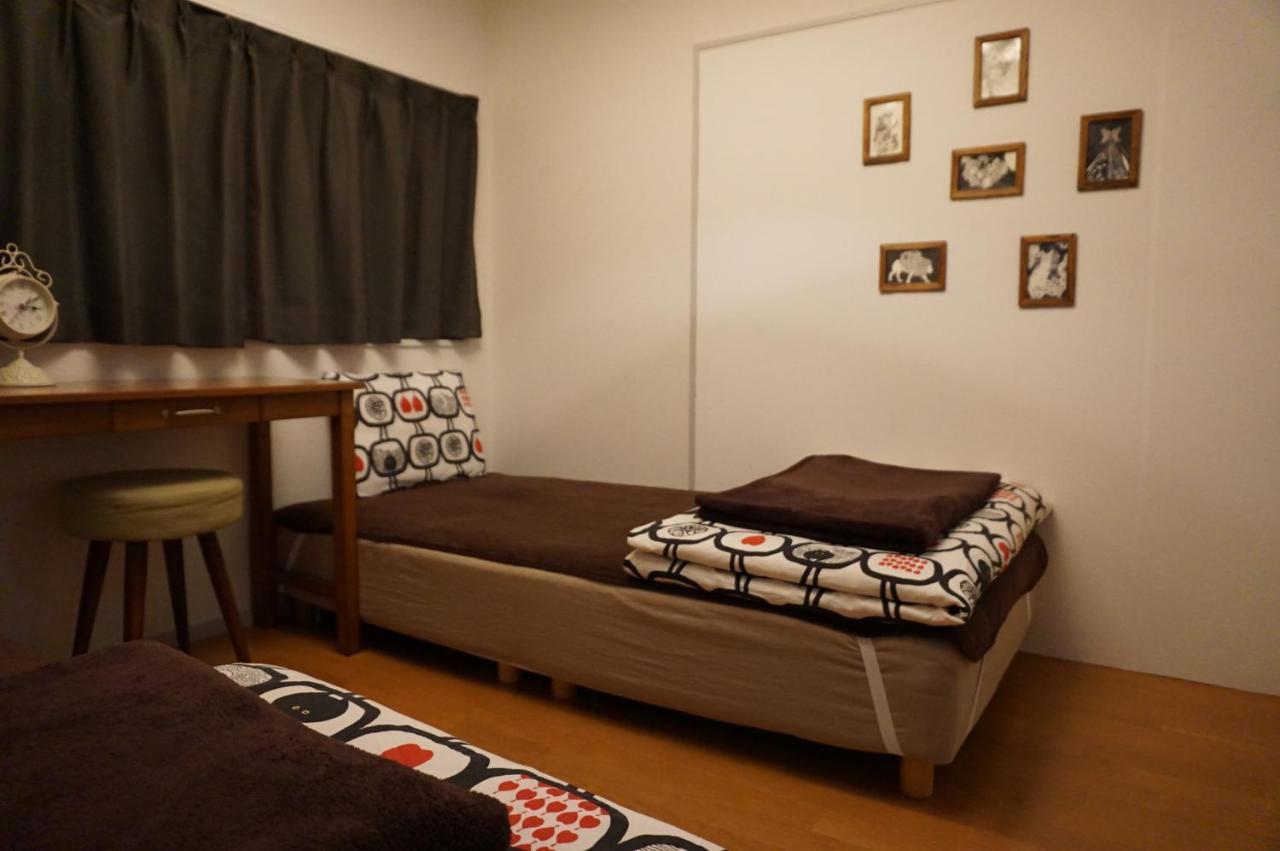 Guesthouse Ten-roku - Female Only Ōsaka Extérieur photo