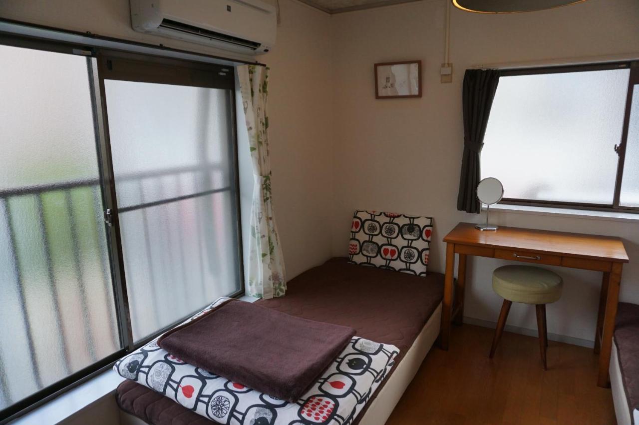 Guesthouse Ten-roku - Female Only Ōsaka Extérieur photo