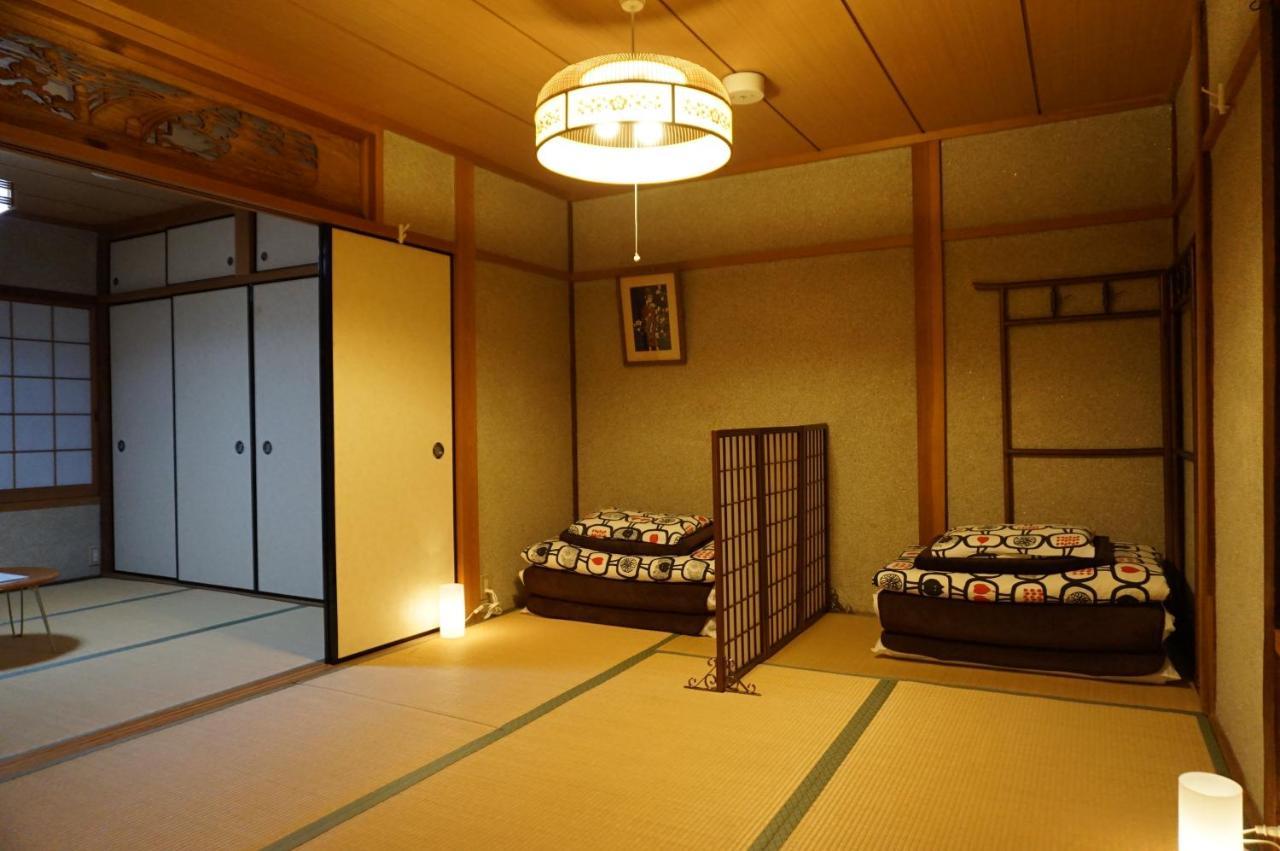 Guesthouse Ten-roku - Female Only Ōsaka Extérieur photo