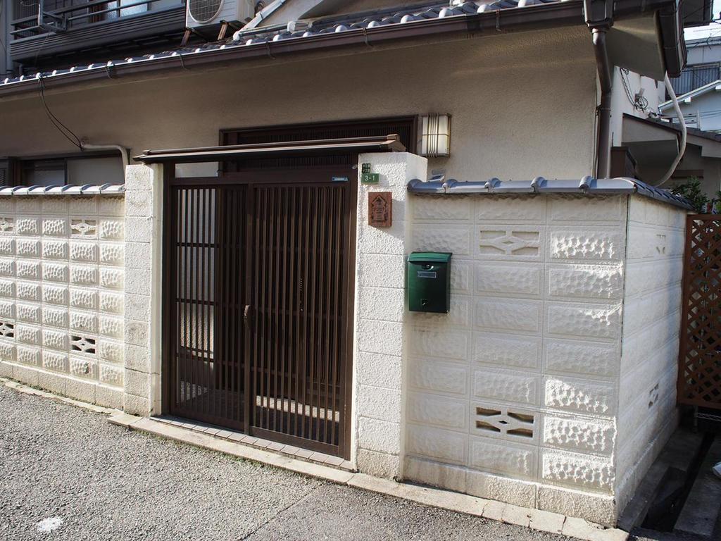 Guesthouse Ten-roku - Female Only Ōsaka Extérieur photo