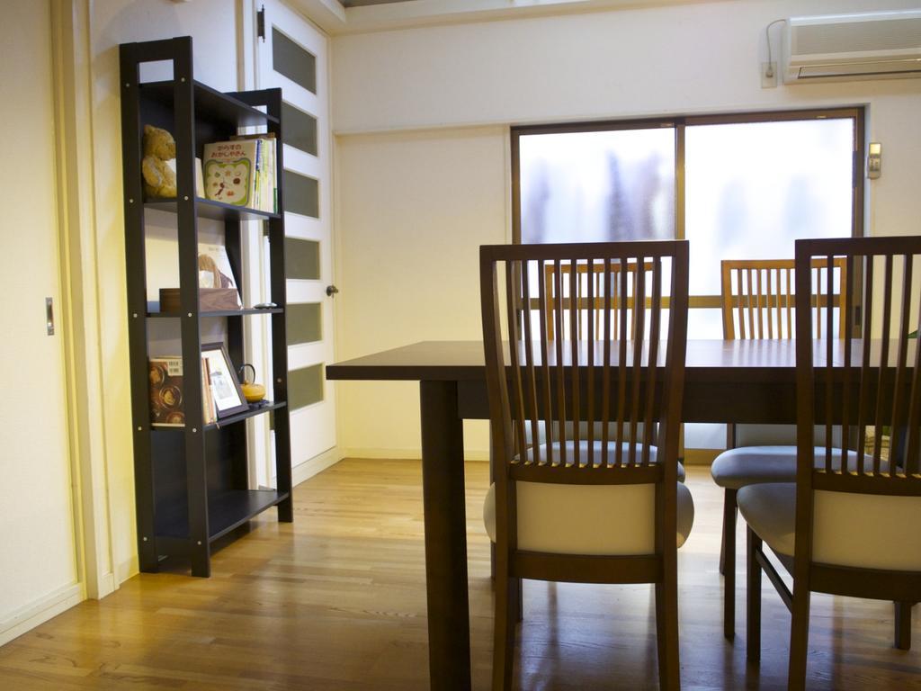 Guesthouse Ten-roku - Female Only Ōsaka Extérieur photo
